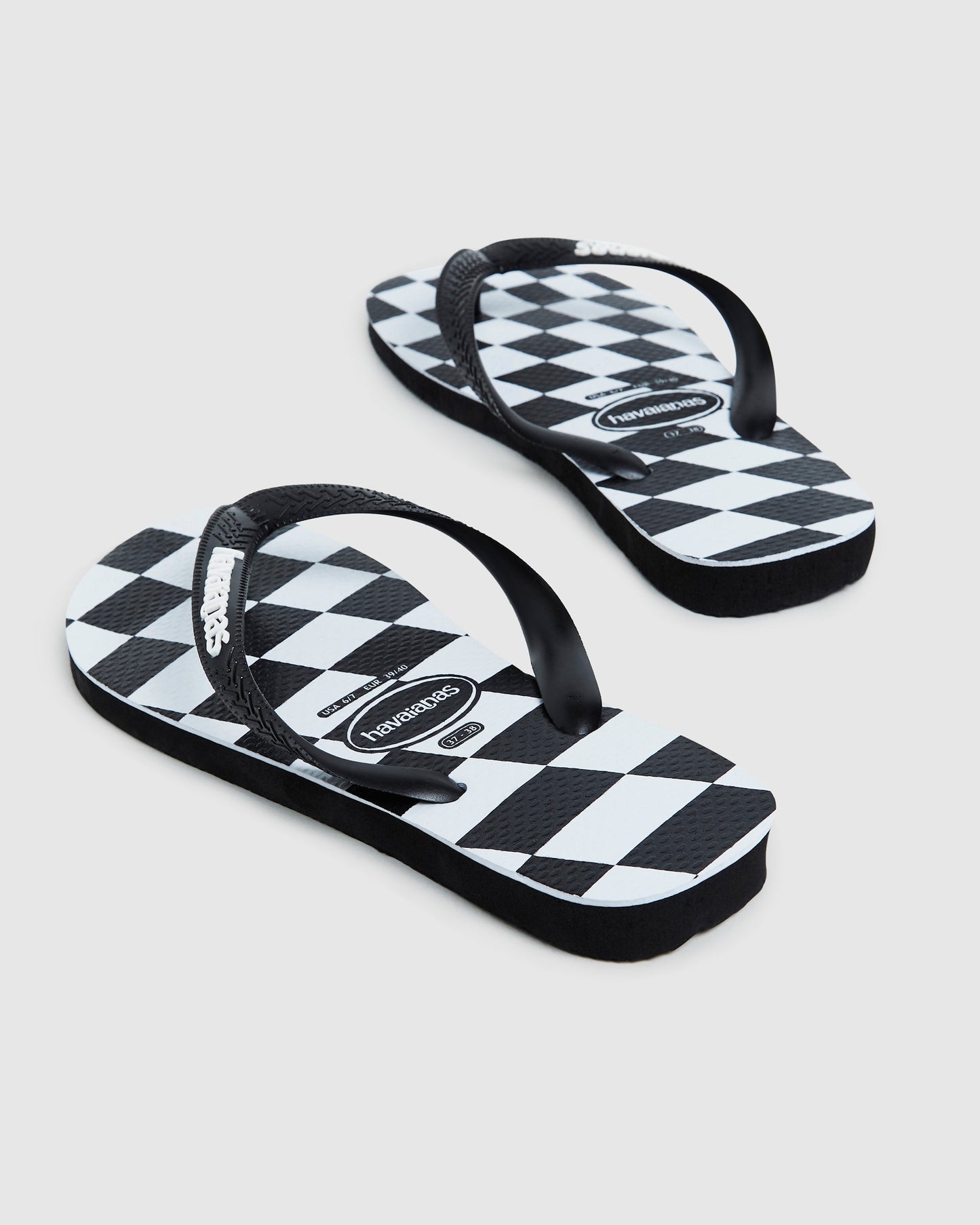 Top Distorted Check Thongs Black/White