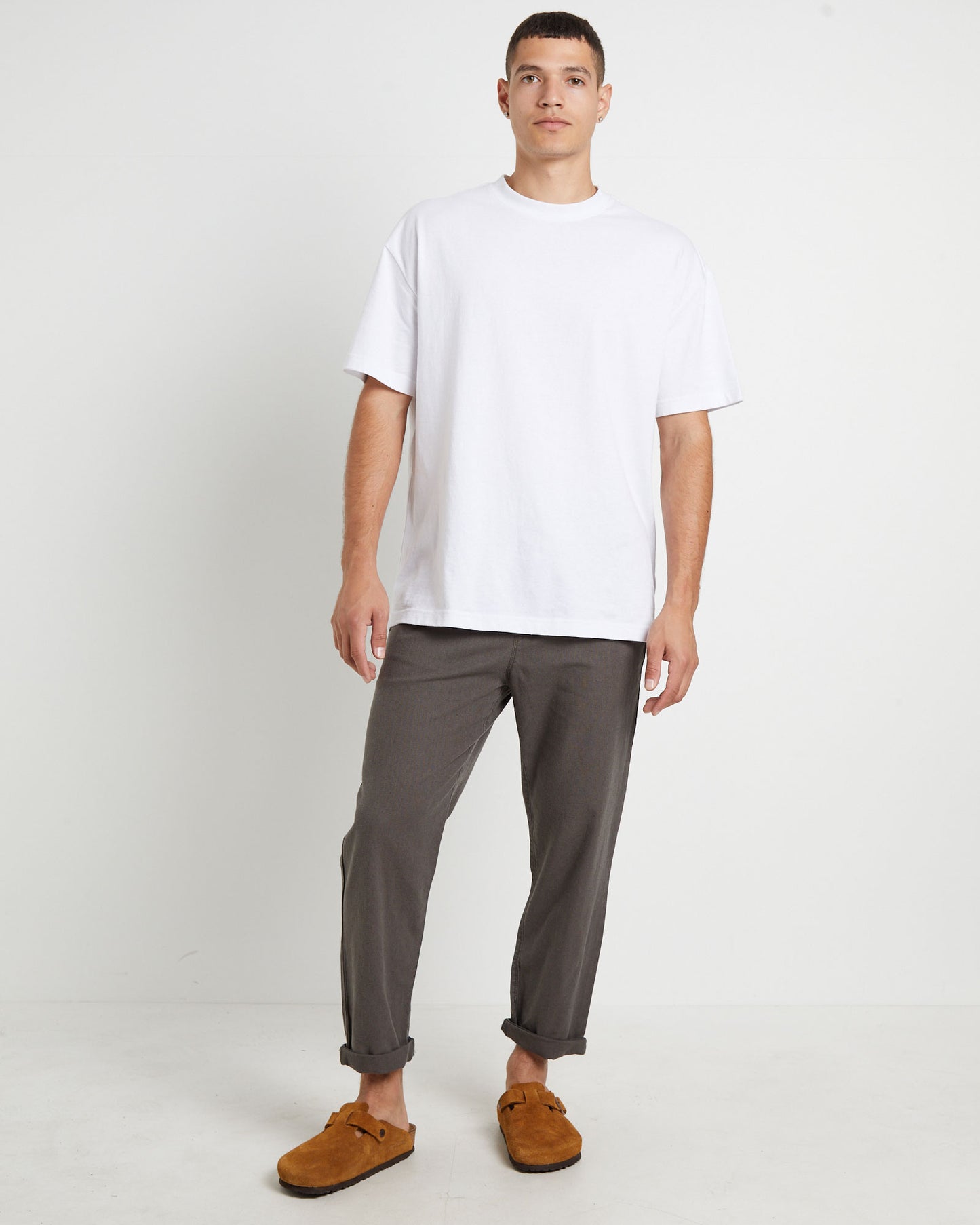 Brody Linen Pants in Muted Olive