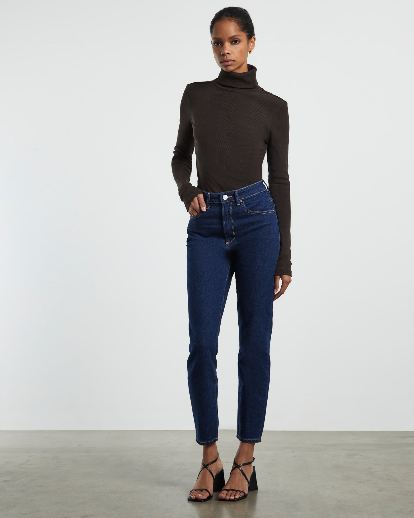 Lola Mom Jeans Vibe Blue