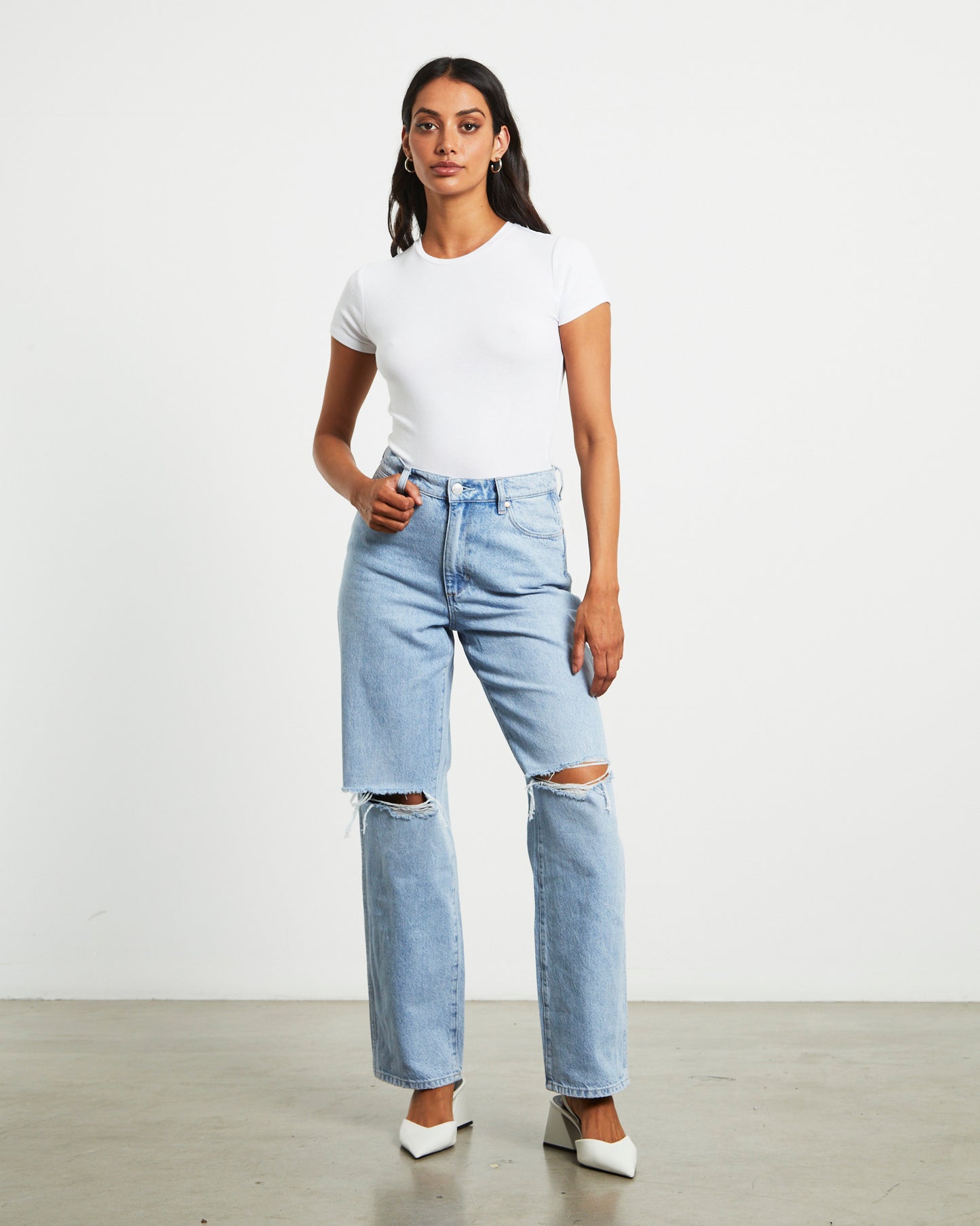 Mid Rise Vintage Straight Leg Denim Jeans Garage