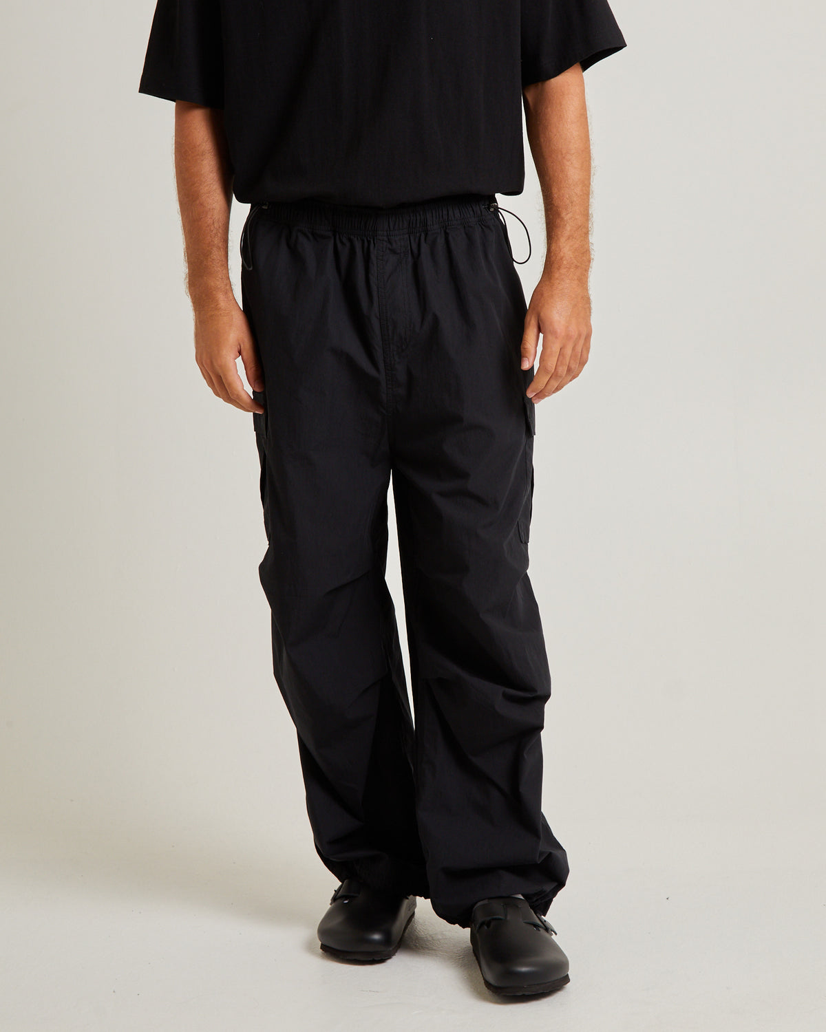 Oversized Parachute Cargo Pant in Black BLACK