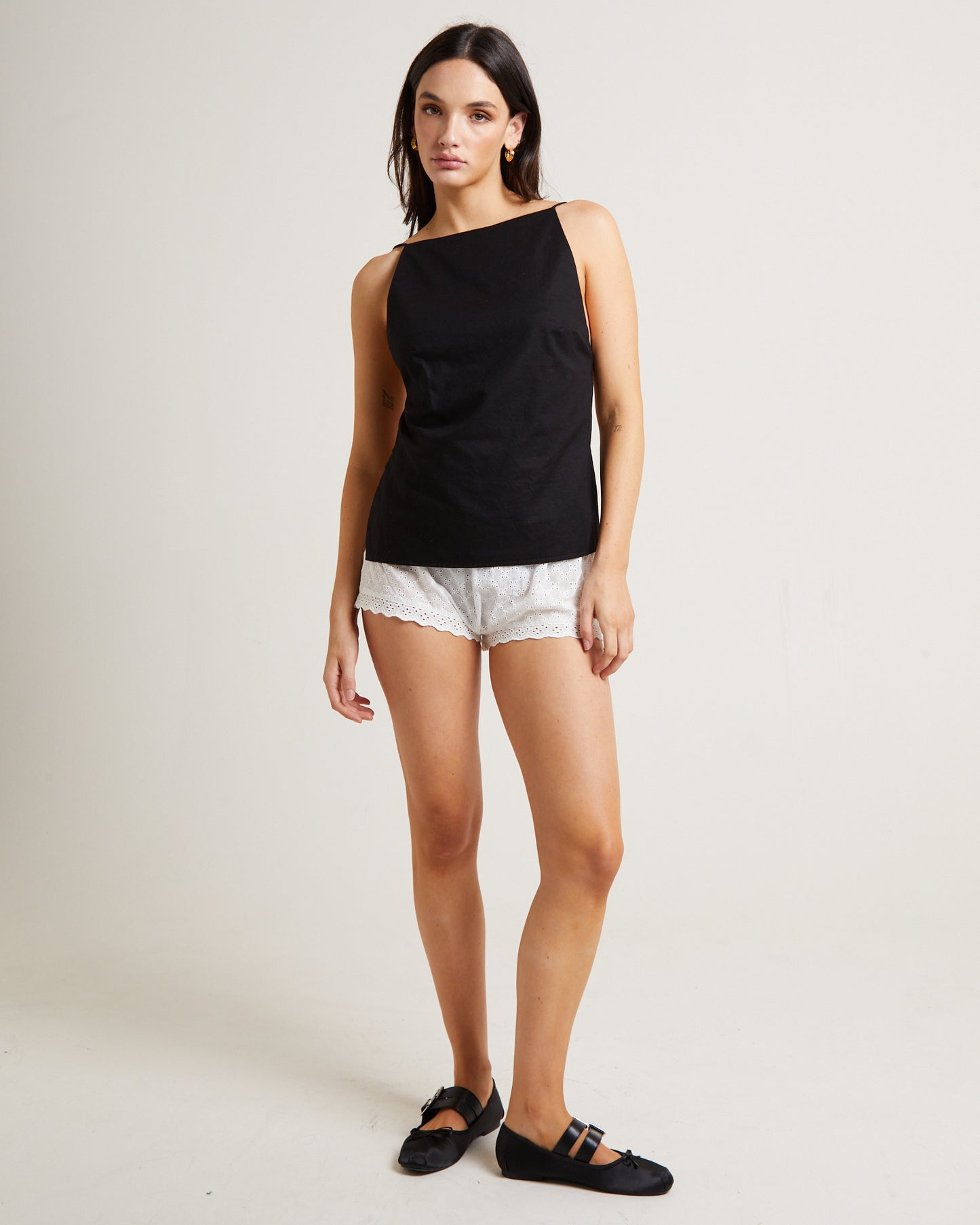 Kaia Backless Tunic Top in Black