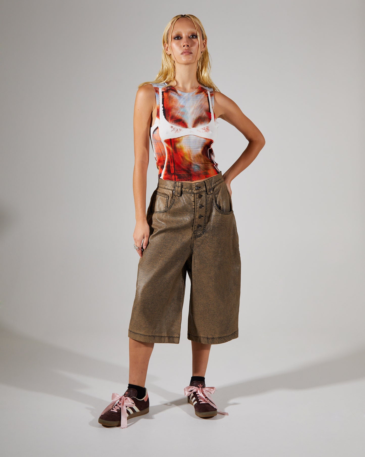 Distressed PU Jorts Brown