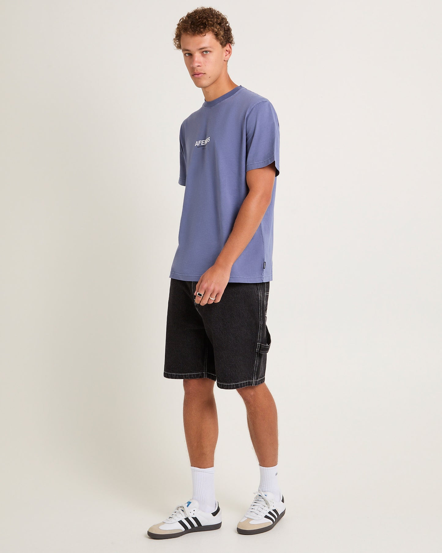 Vinyl Retro Fit T-Shirt