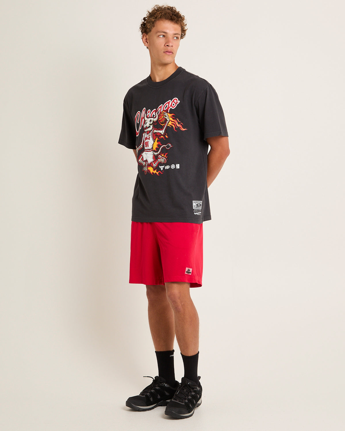 On Fire Chicago Bulls T-shirt OVERDYED BLACK
