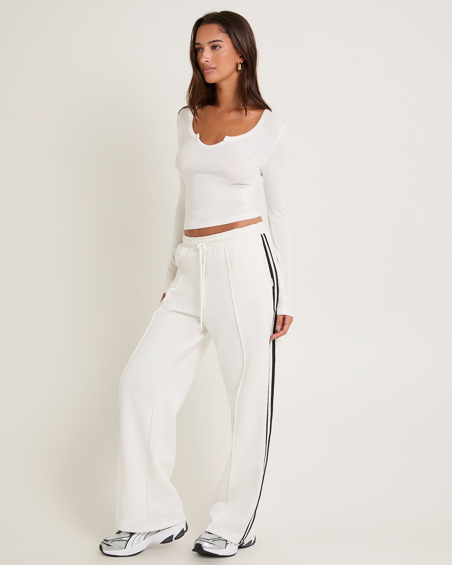 Slinky Scoop Neck Long Sleeve