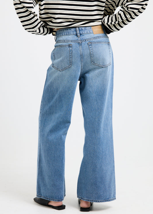 Wren Wide Denim Jeans Petite WORN OUT BLUE
