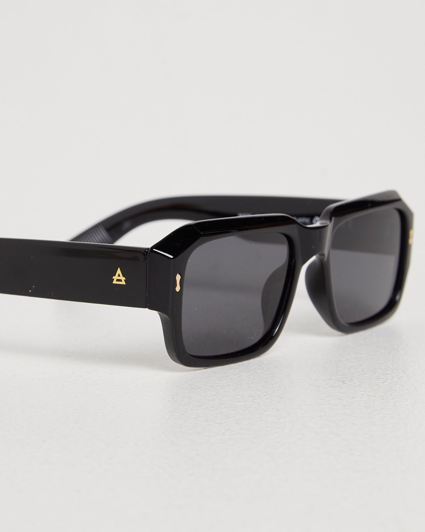 Pluto Sunglasses