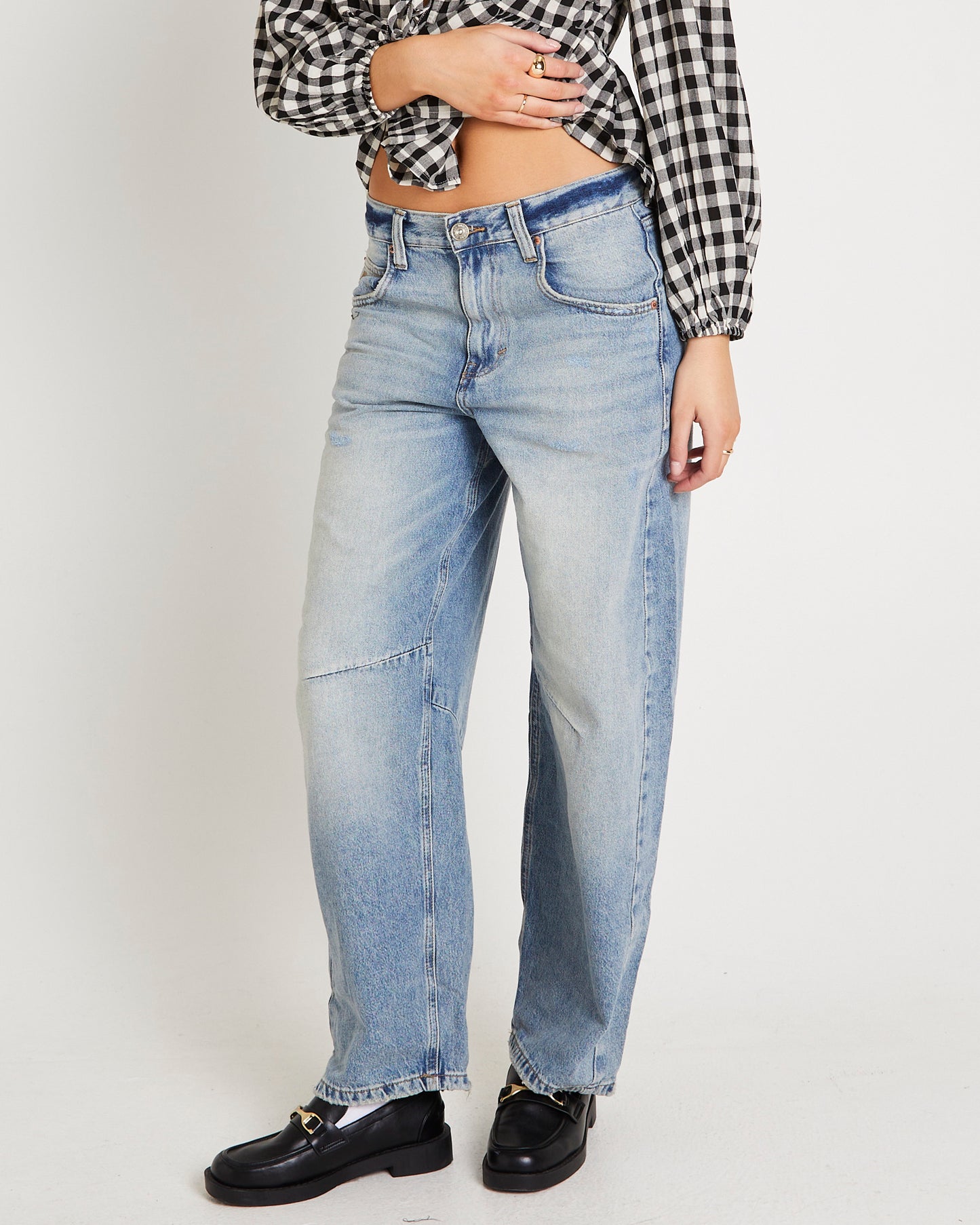 BDG Logan Buckle Baggy Barrel Denim Jeans