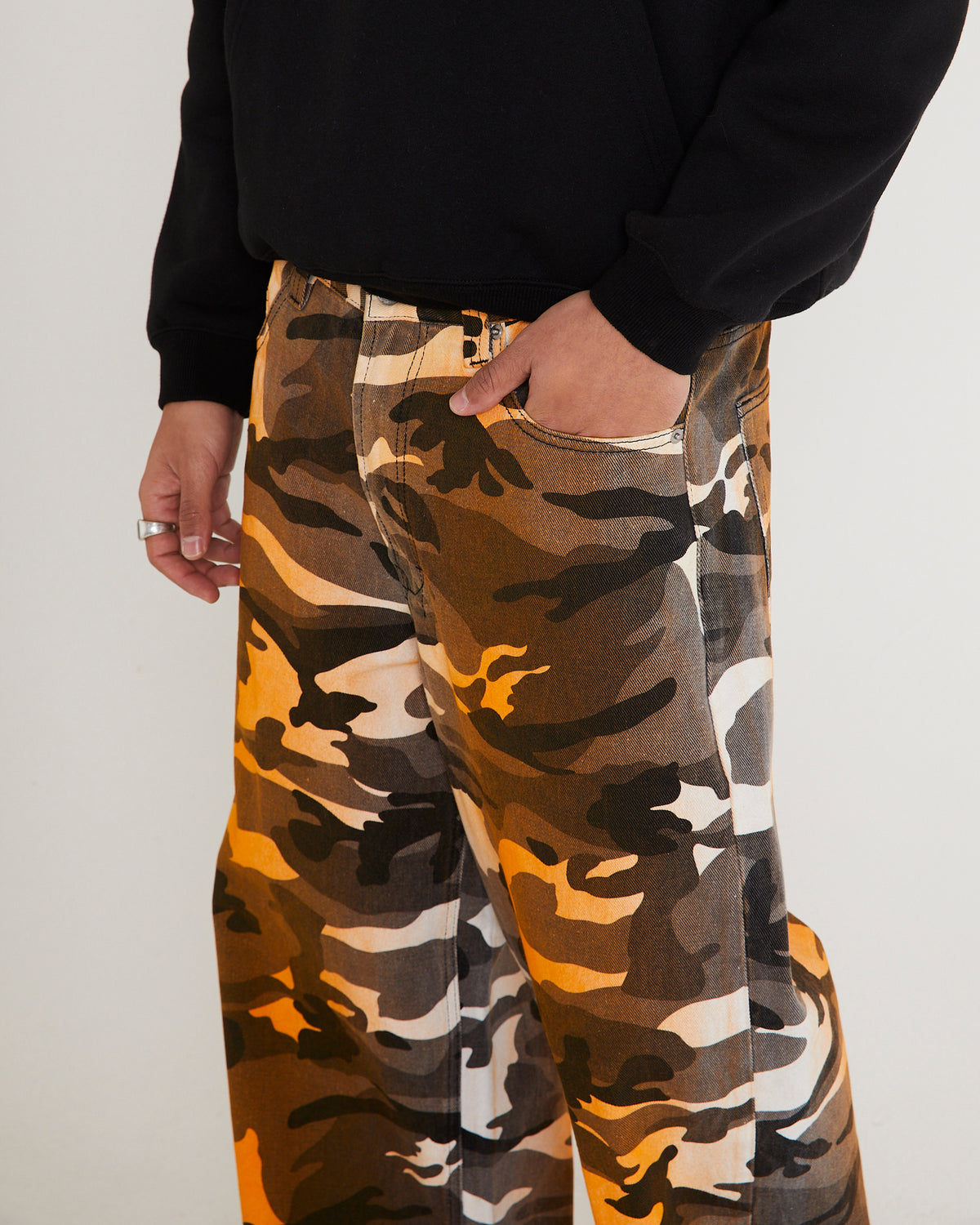 Society Spray Camo Jeans CAMO