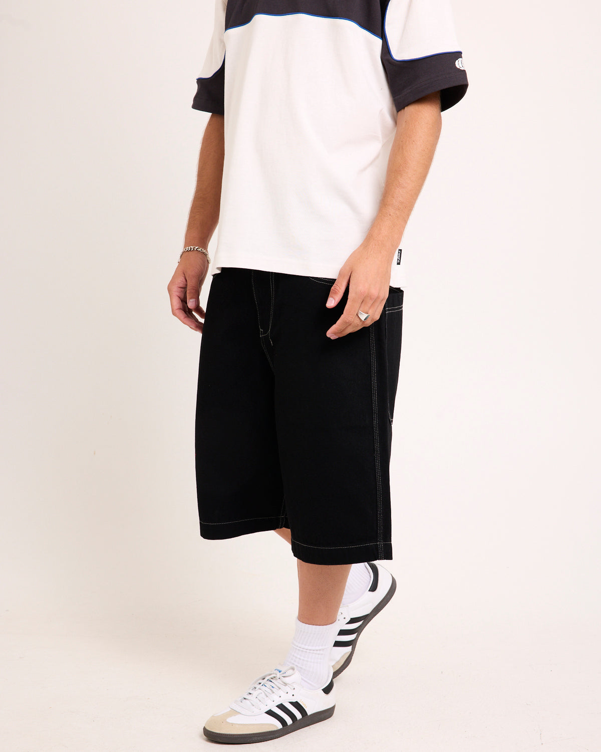 Teken Jorts BLACK