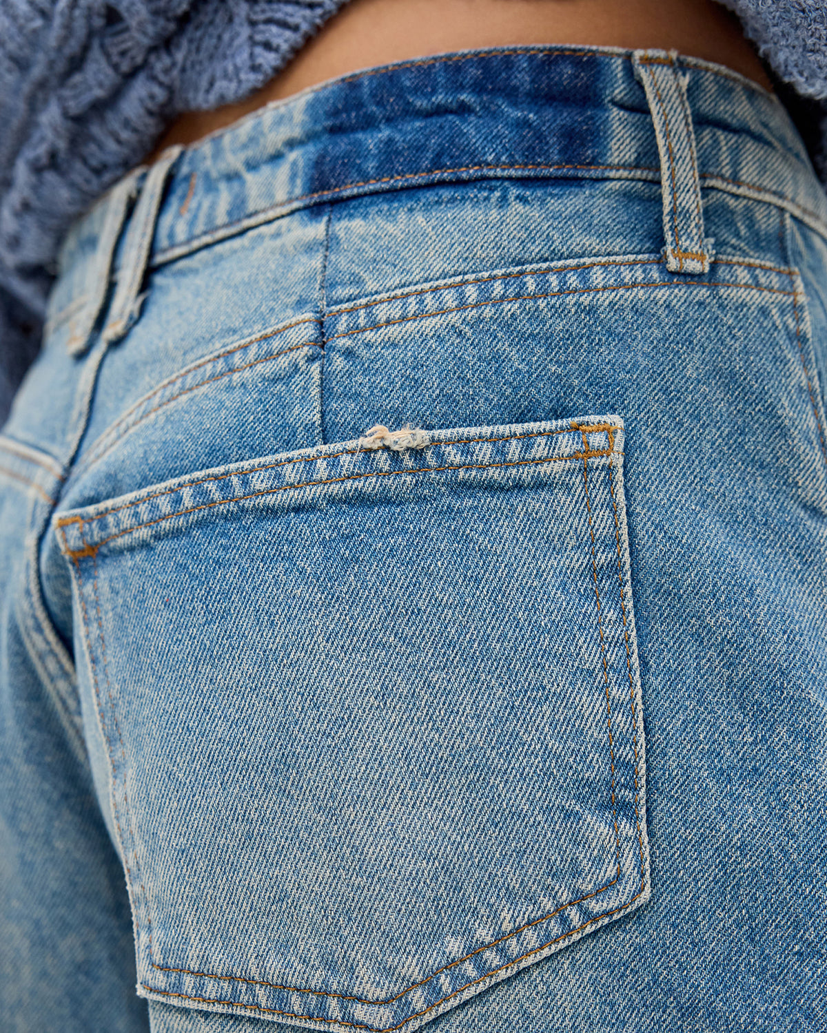 BDG Renae Barrel Jeans
