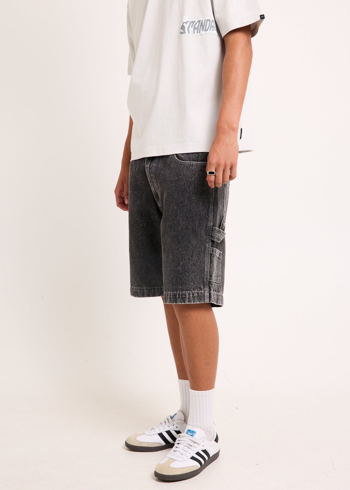 Belambi Y2K Carpenter Jorts