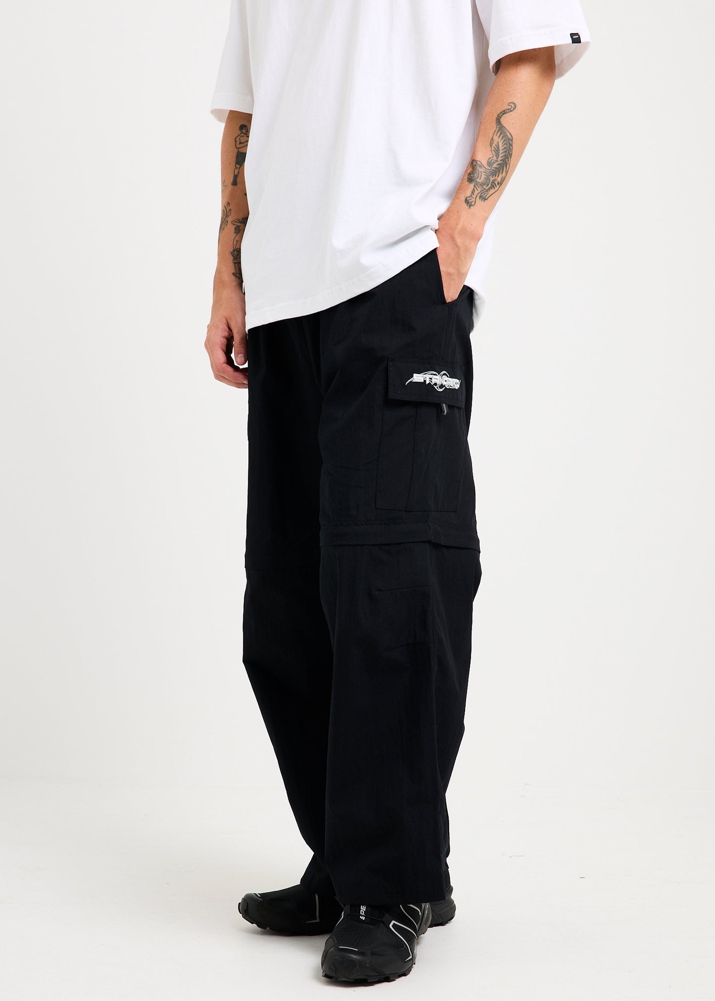 Endurance Zip Pants