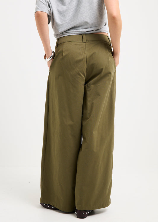 Annika Pleat Pants KHAKI