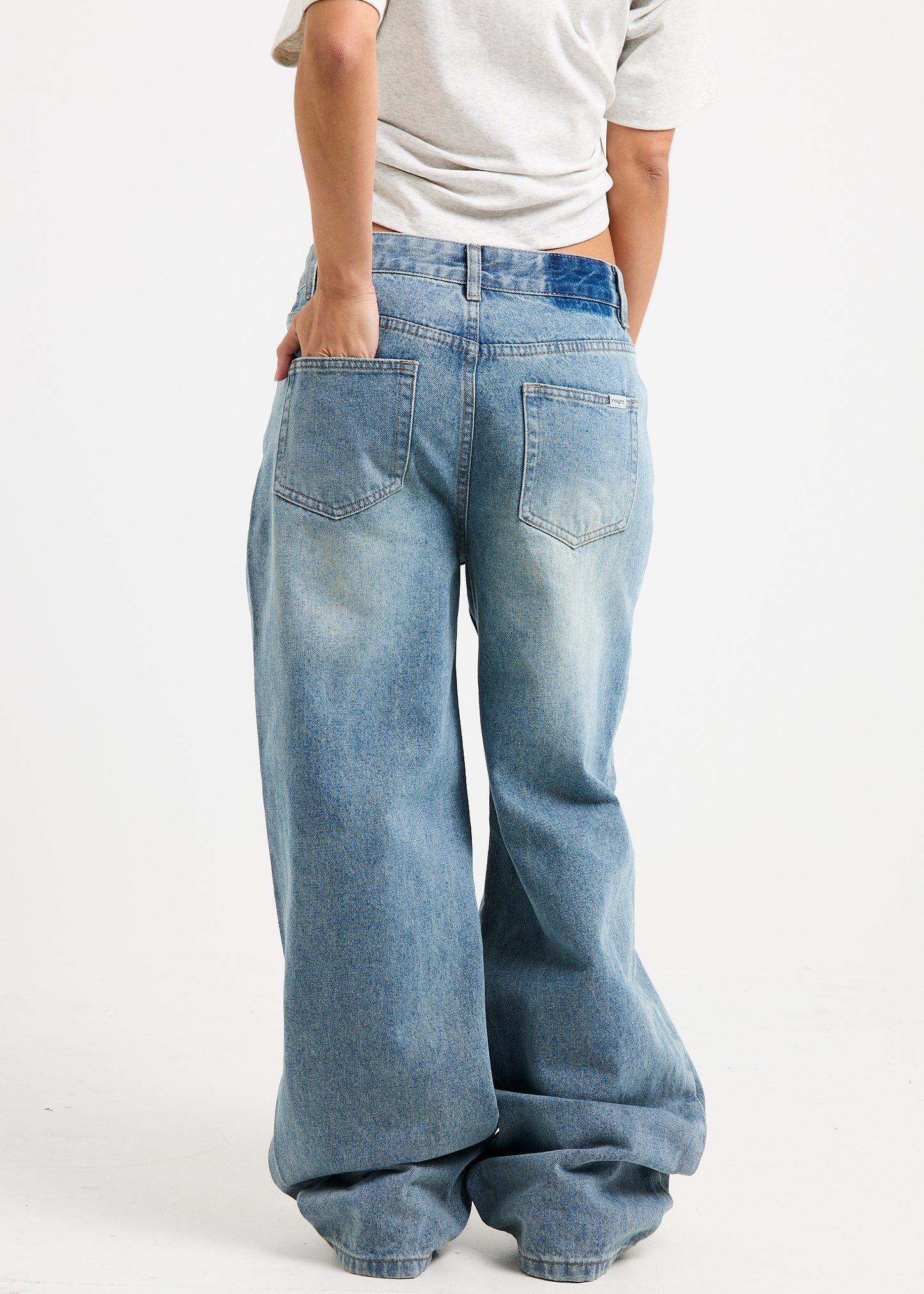 Dina Straight Decon Denim Jeans