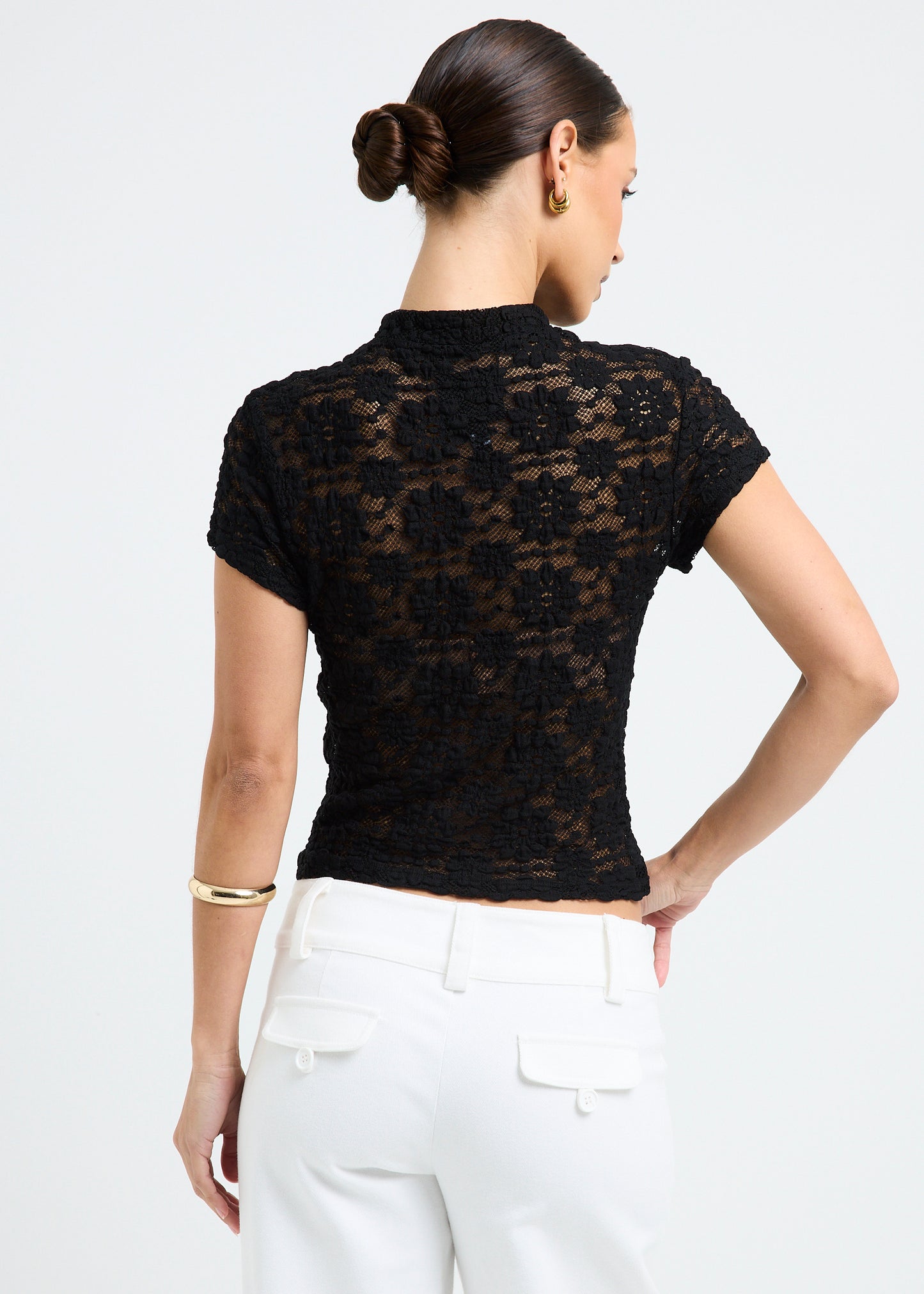 Janice Keyhole Ls Lace Top