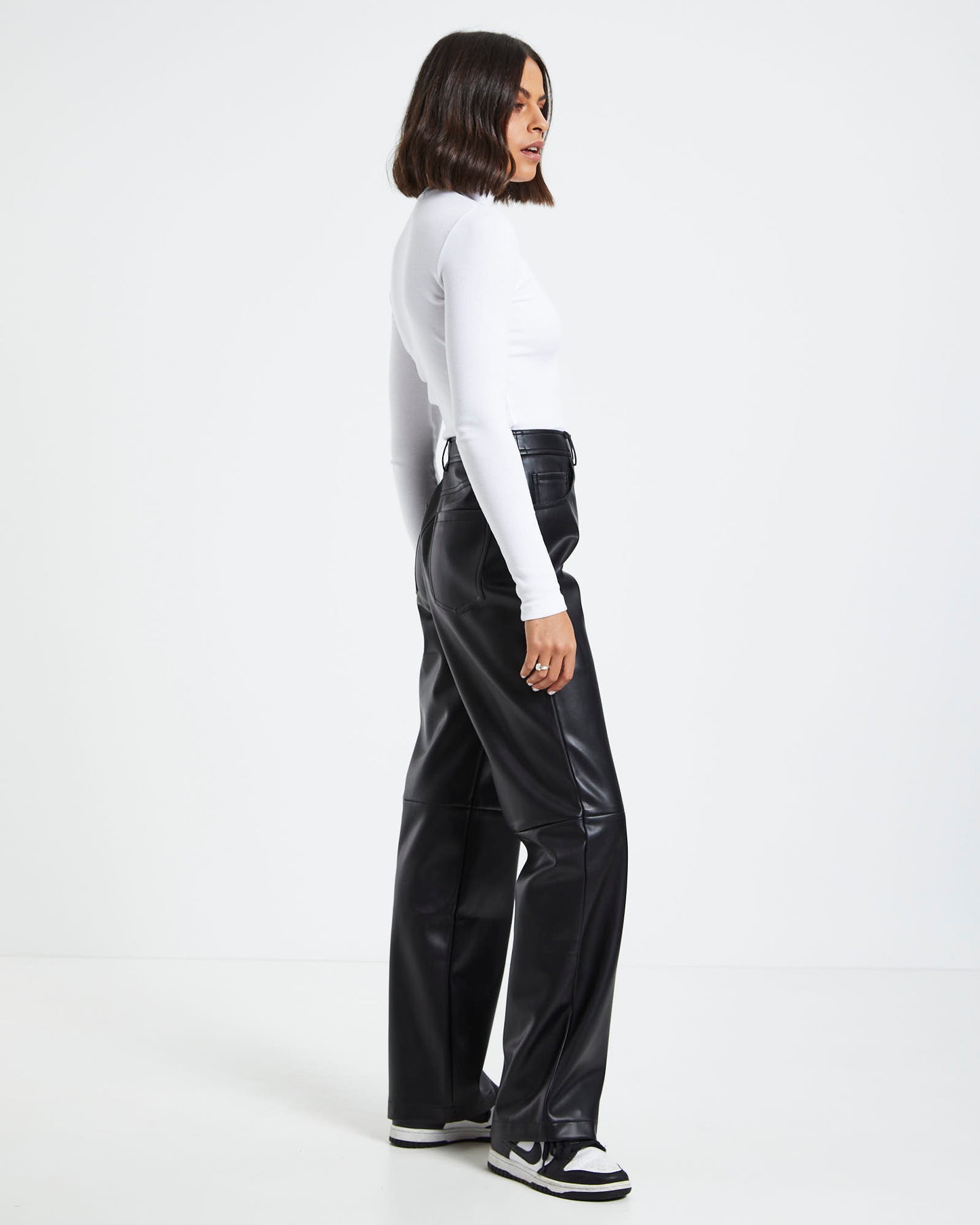 Ribbed Long Sleeve Skivvy White
