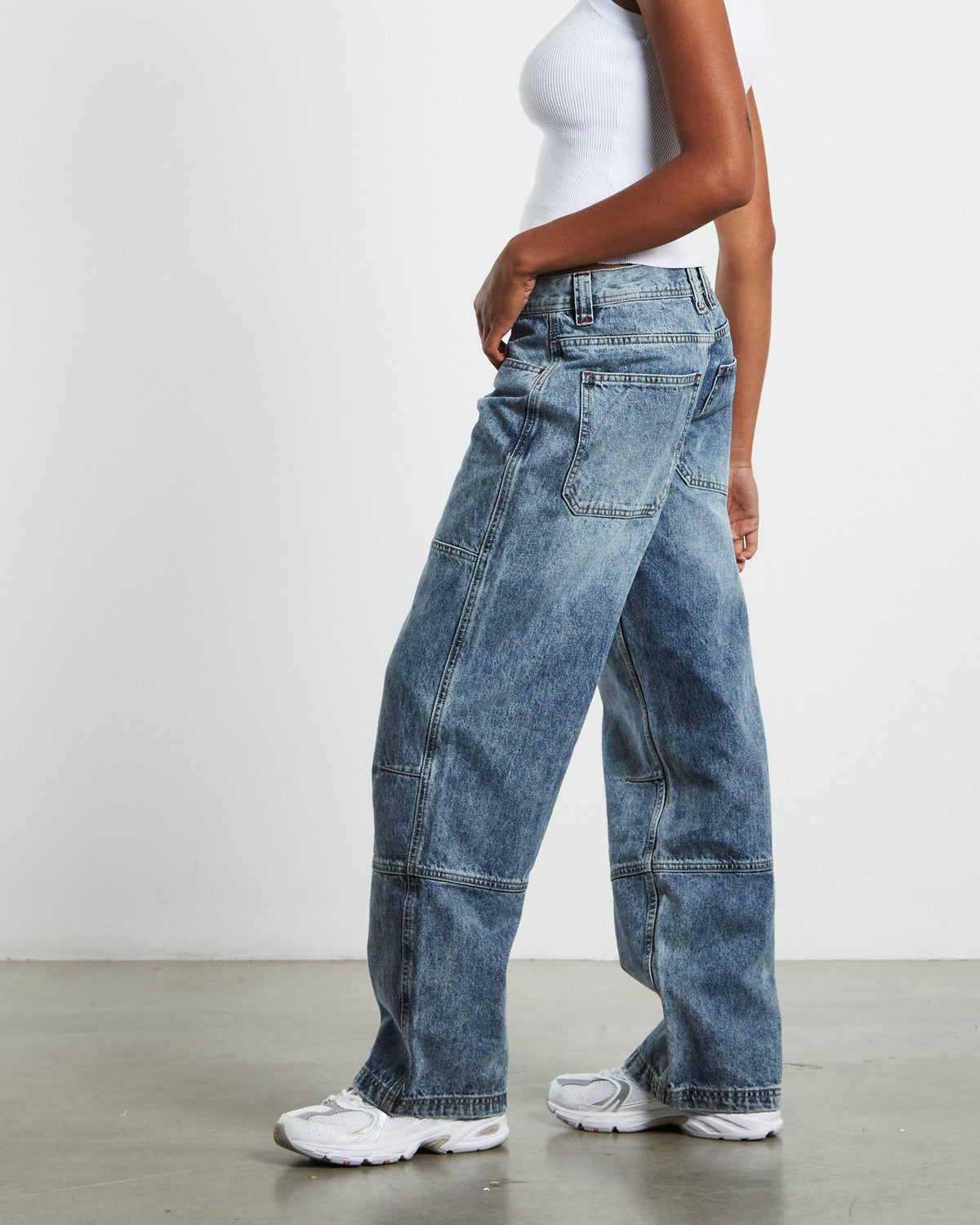 Emison Low Rise Paneled Straight Leg Jeans Faded Stone Wash Blue BLUE