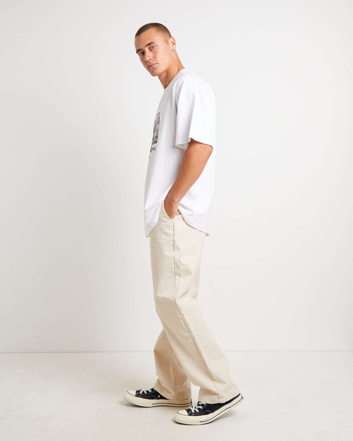 Field Guide 330 Short Sleeve T-Shirt in White WHITE