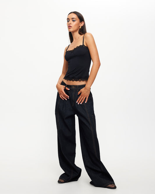 Top Model Cami in Black ONYX