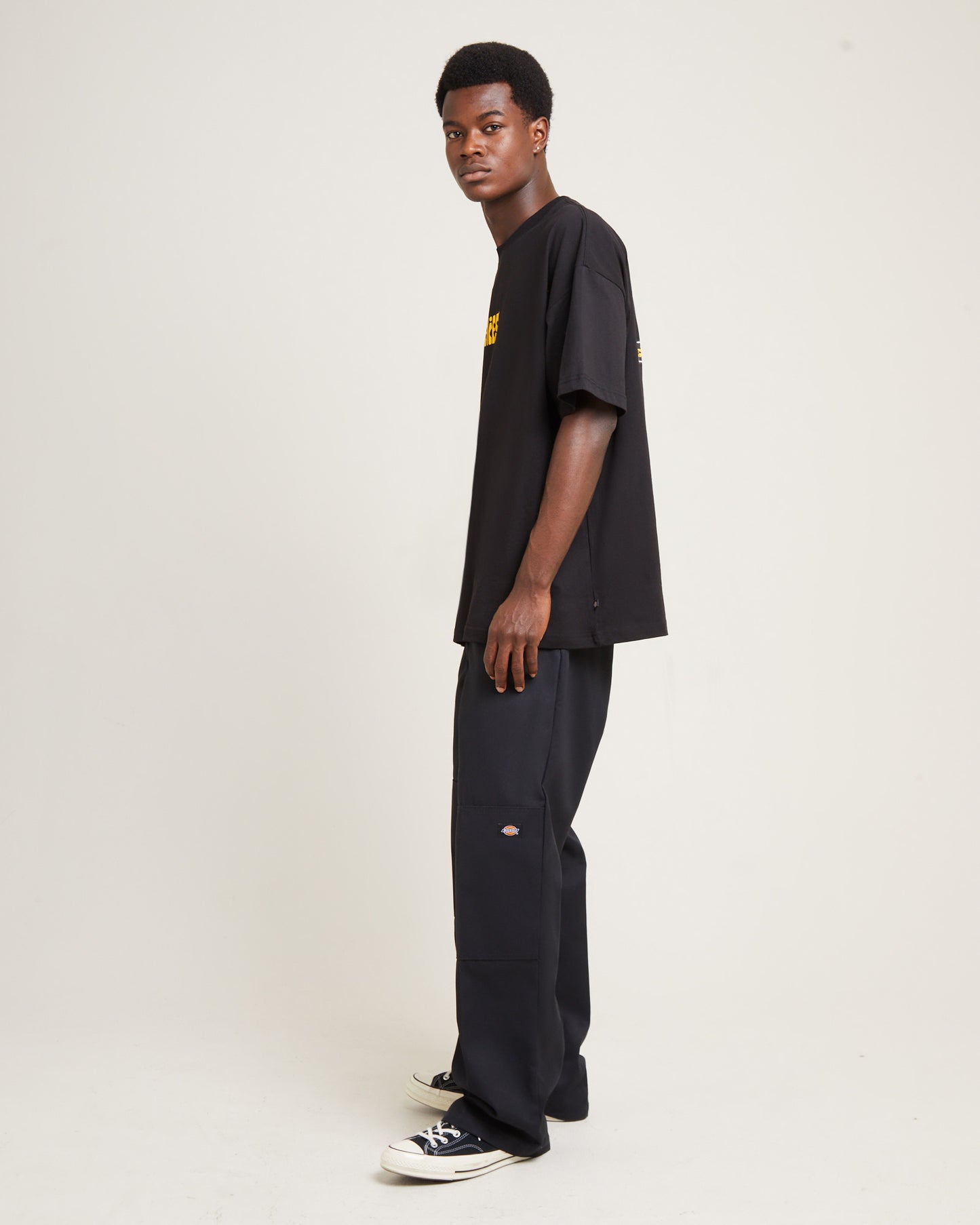Daisy Chain 330 Short Sleeve T-Shirt Black