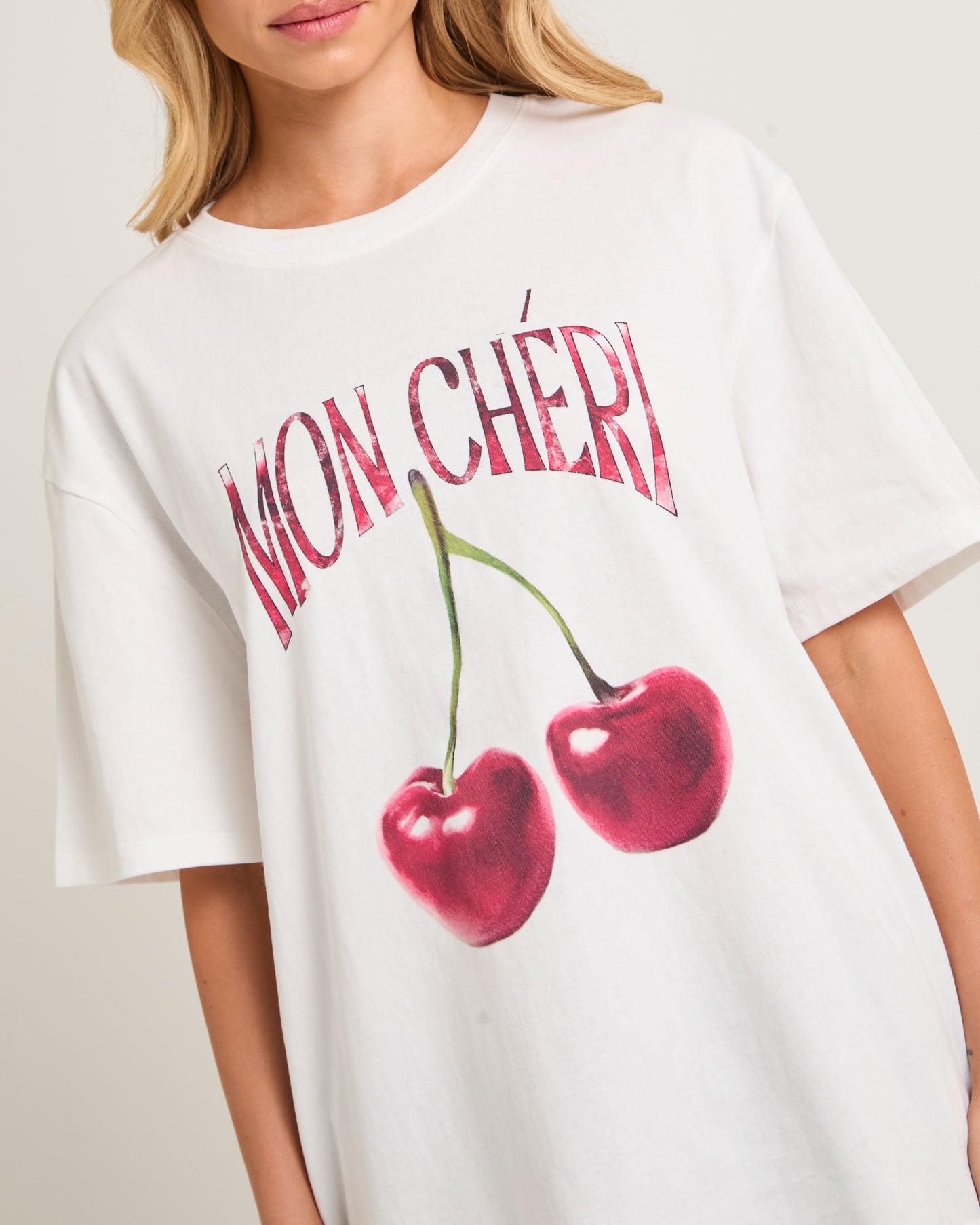 Mon Cheri Oersized T-Shirt