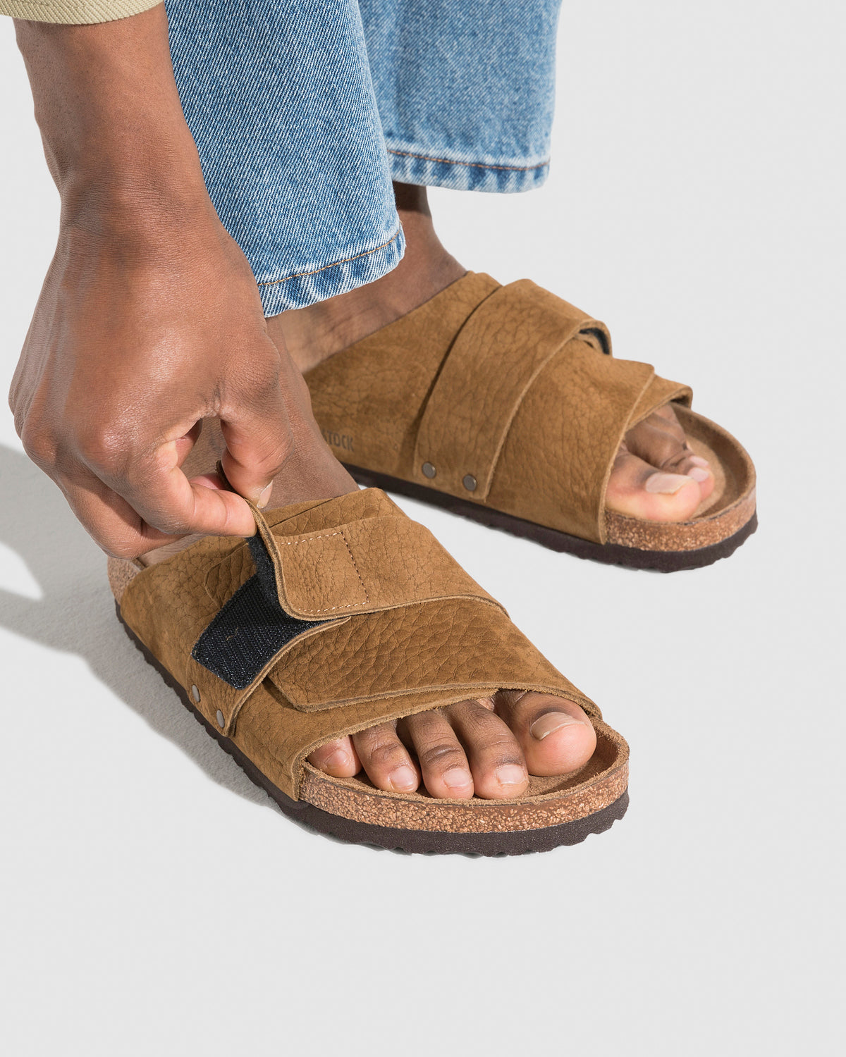 Kyoto Desert Buck Tea Nubuck Sandals TEA
