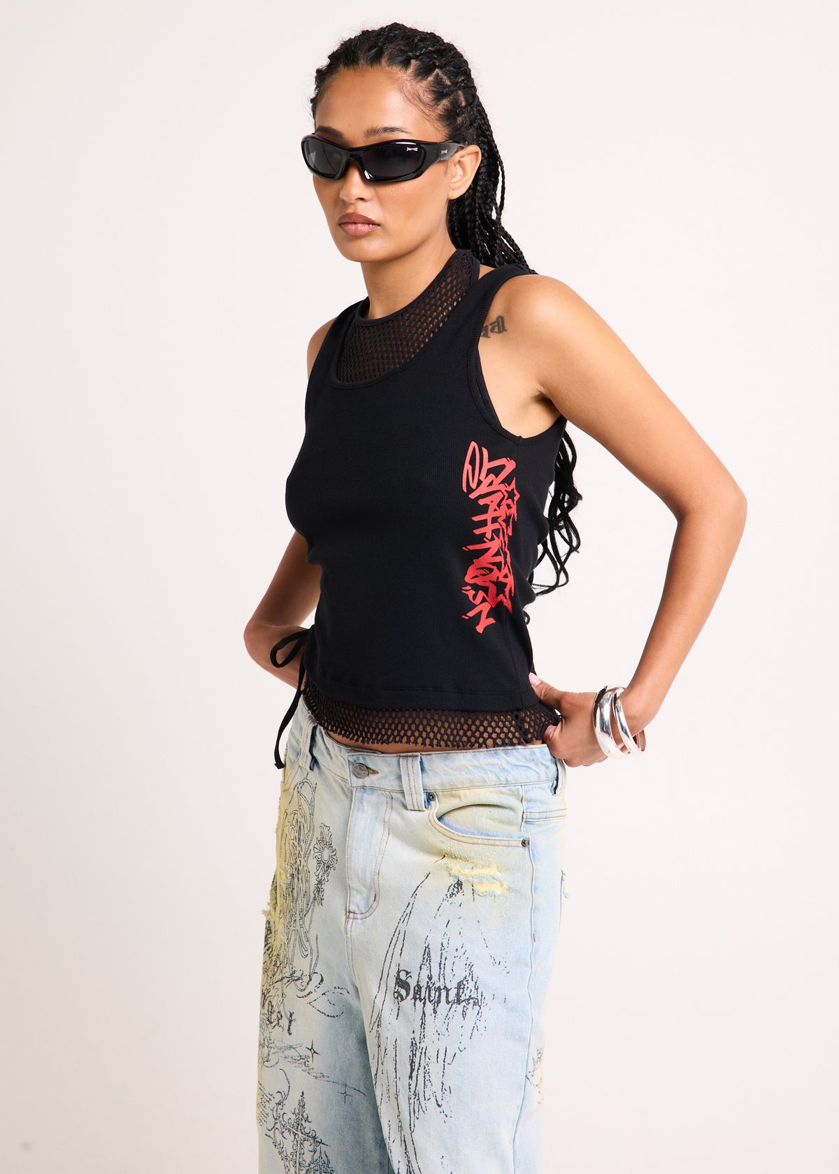 Layer Mesh Singlet BLACK
