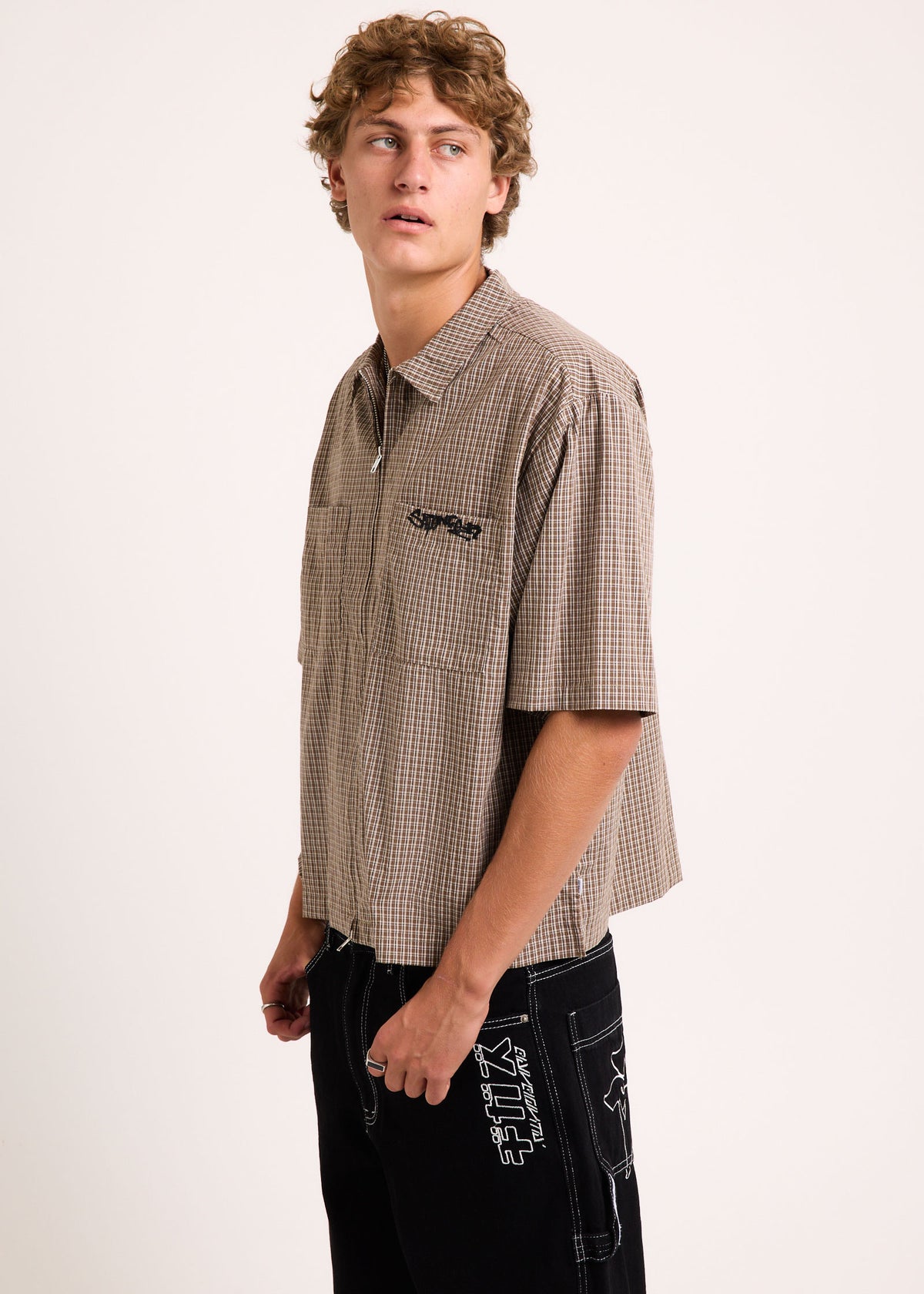 Wilson Short Sleeve Zip Shirt BROWN