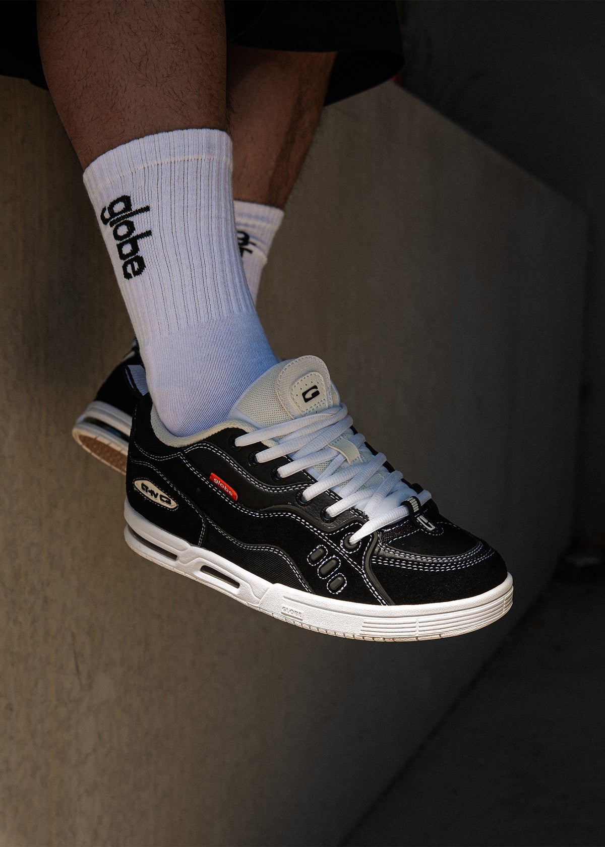 CT-4 Skate Shoes BLACK/WHITE