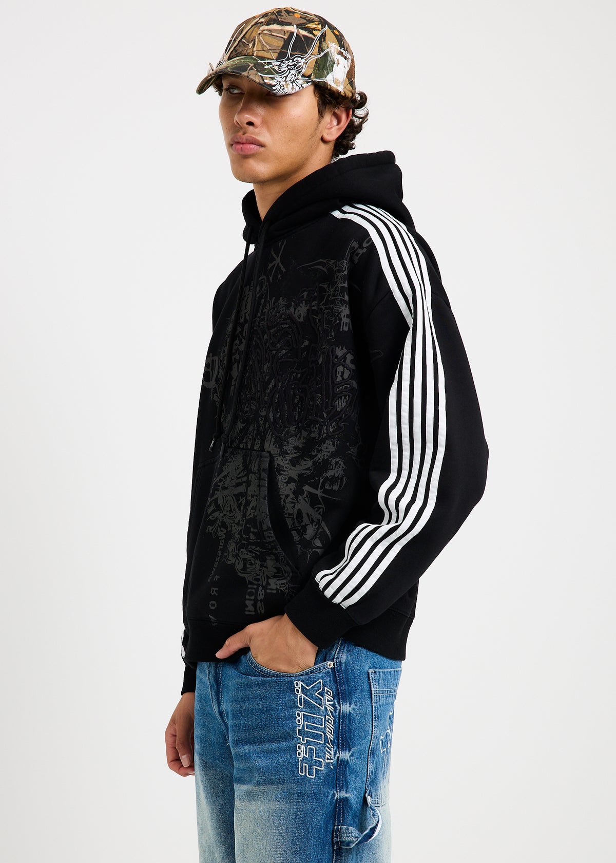 Sirpent Pull Over Hoodie BLACK