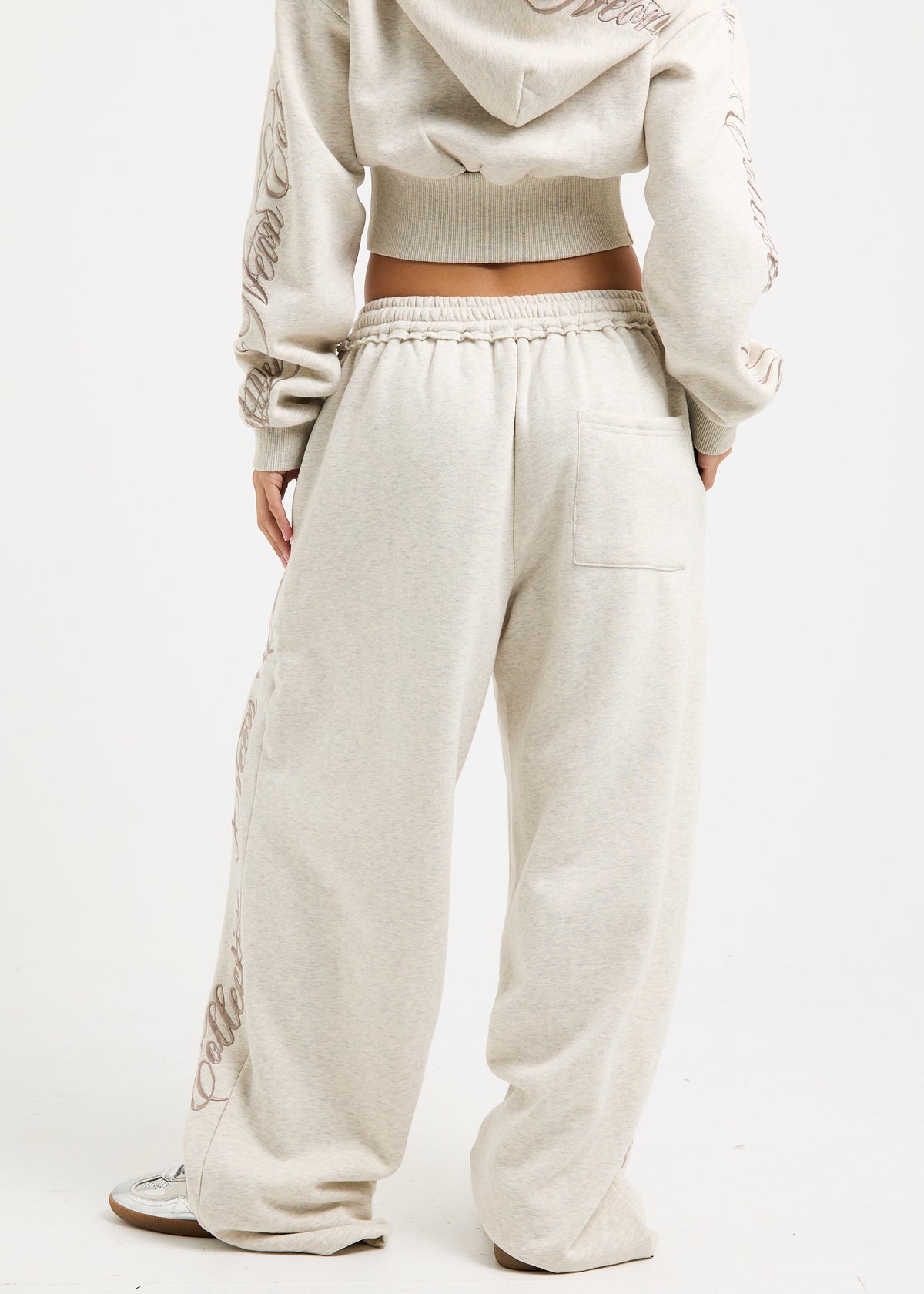 Jessie Scripted Sweatpants ECRU