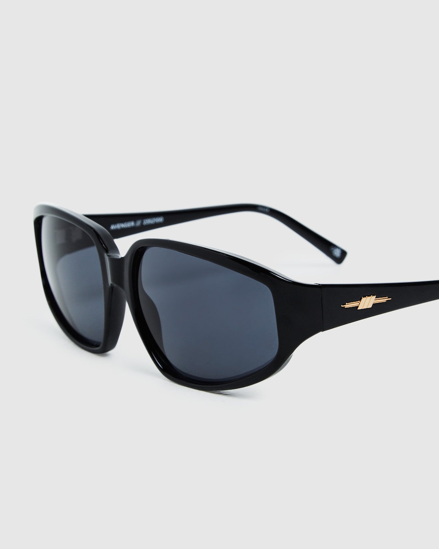 Avenger Sunglasses Smoke Mono Black