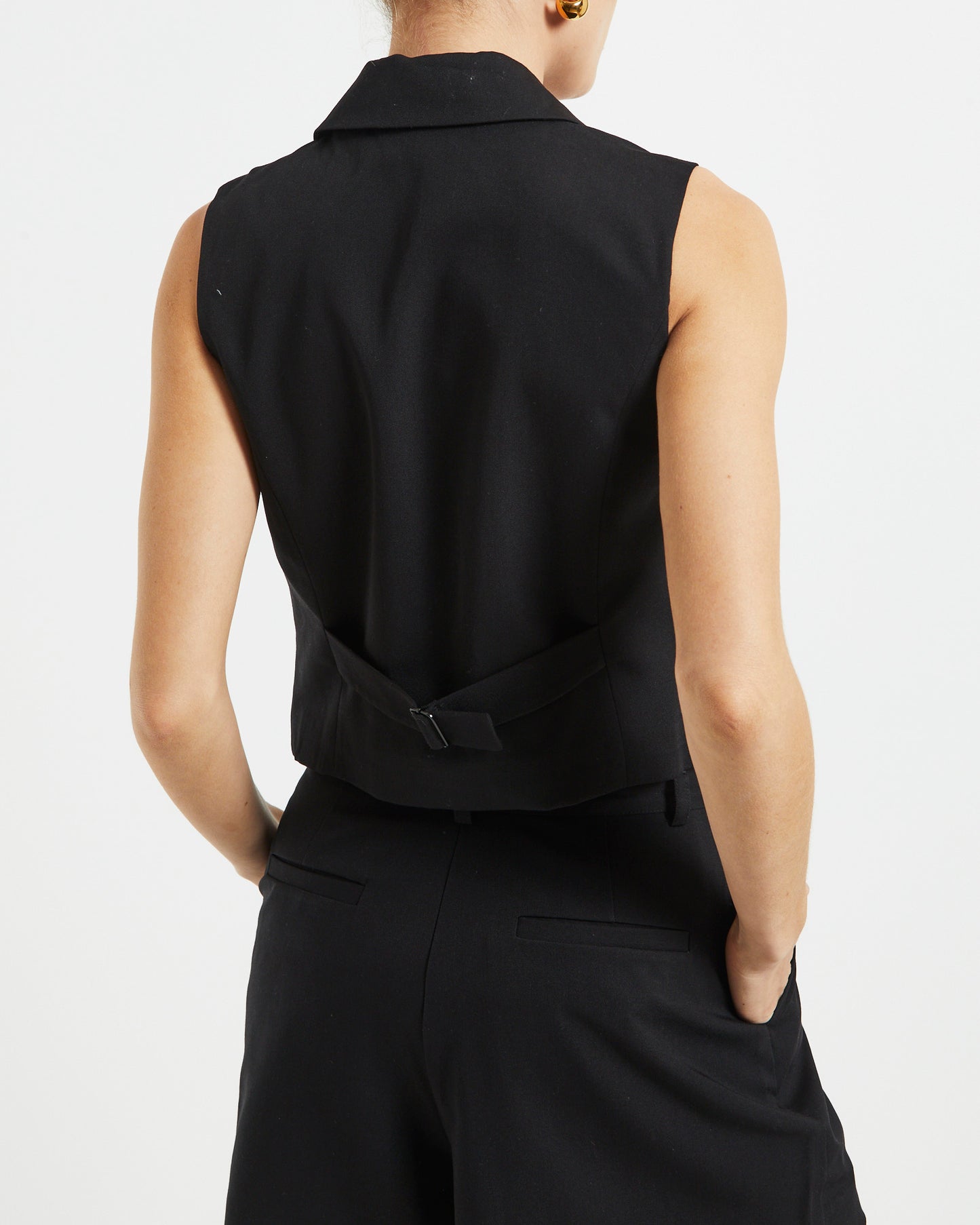 Jennifer Collard Vest in Black