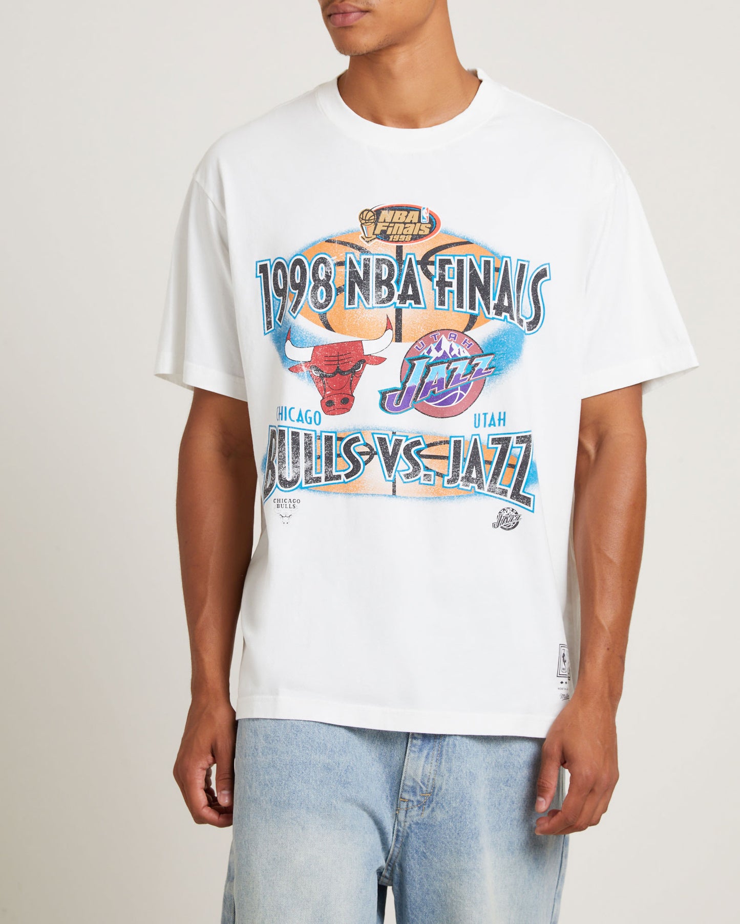 Bulls VS Jazz Short Sleeve T-Shirt in Vintage White