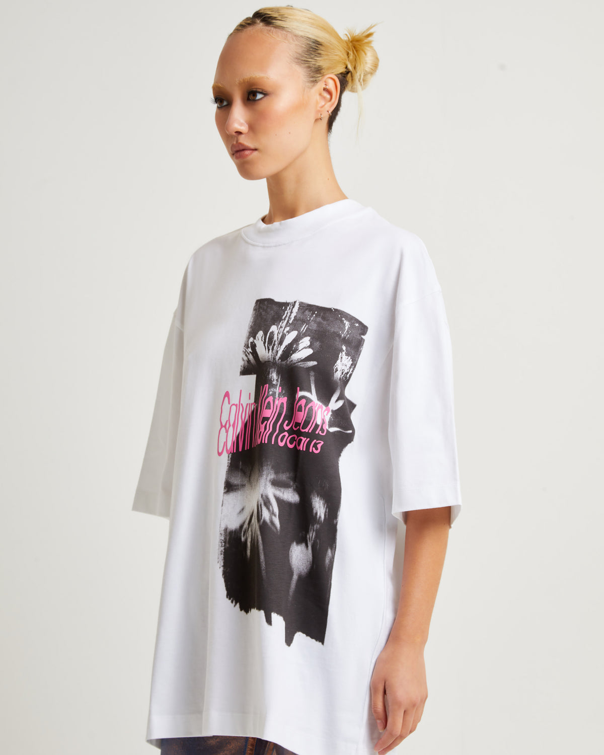 Graphic Tee Disrupted Floral