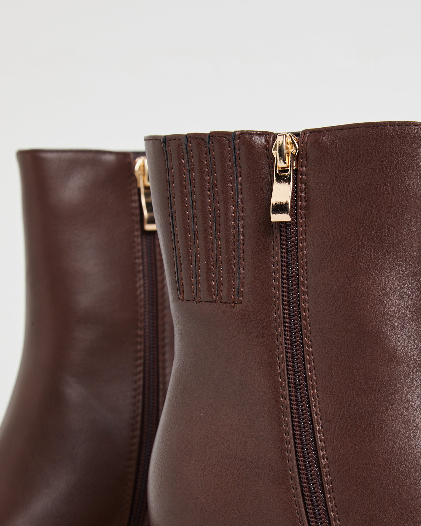 Alania High Ankle Boot