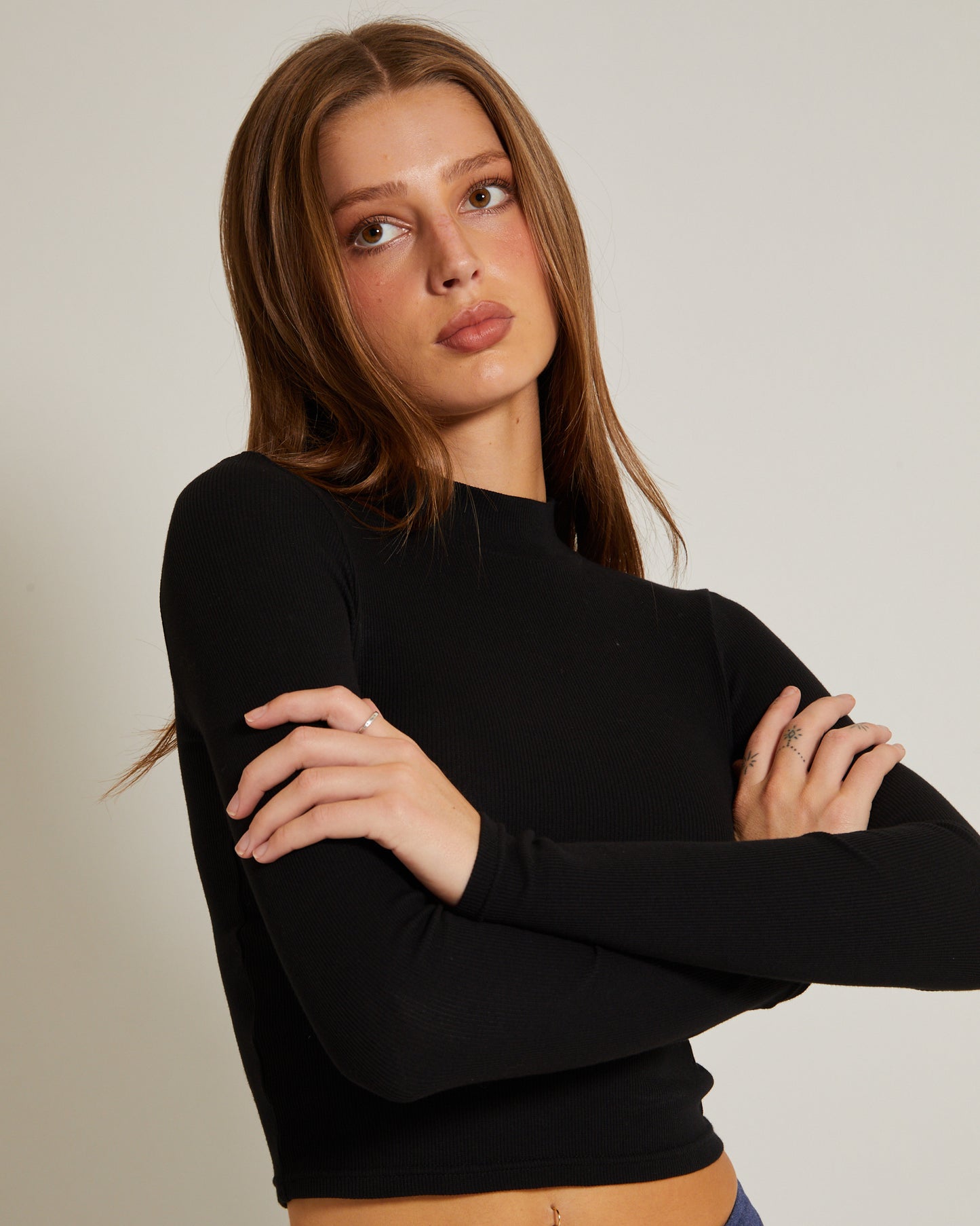 Ribbed Long Sleeve Crop Skivvy