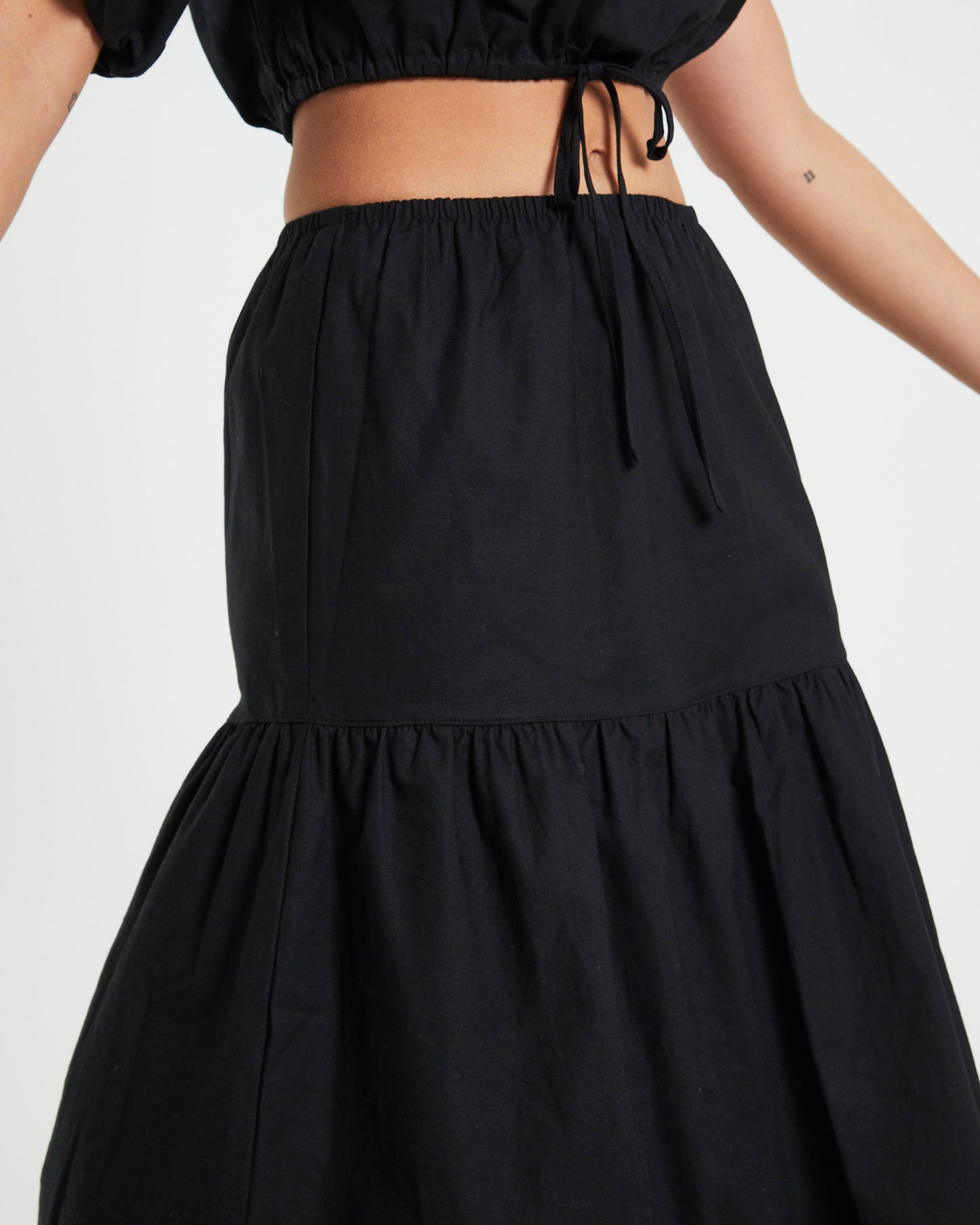Melody Linen Maxi Skirt in Black