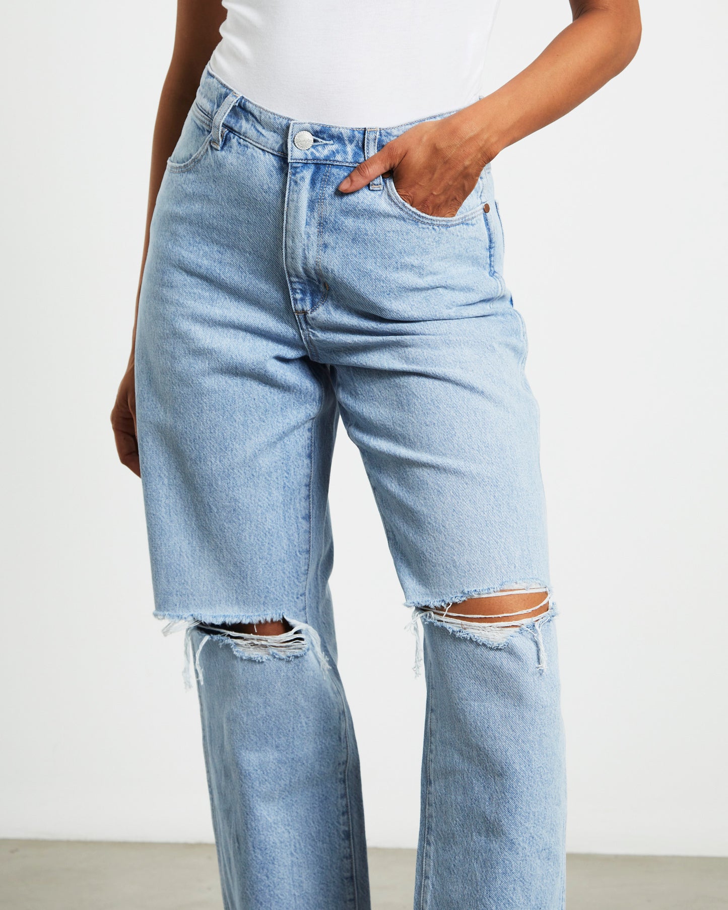 Mid Rise Vintage Straight Leg Denim Jeans Garage