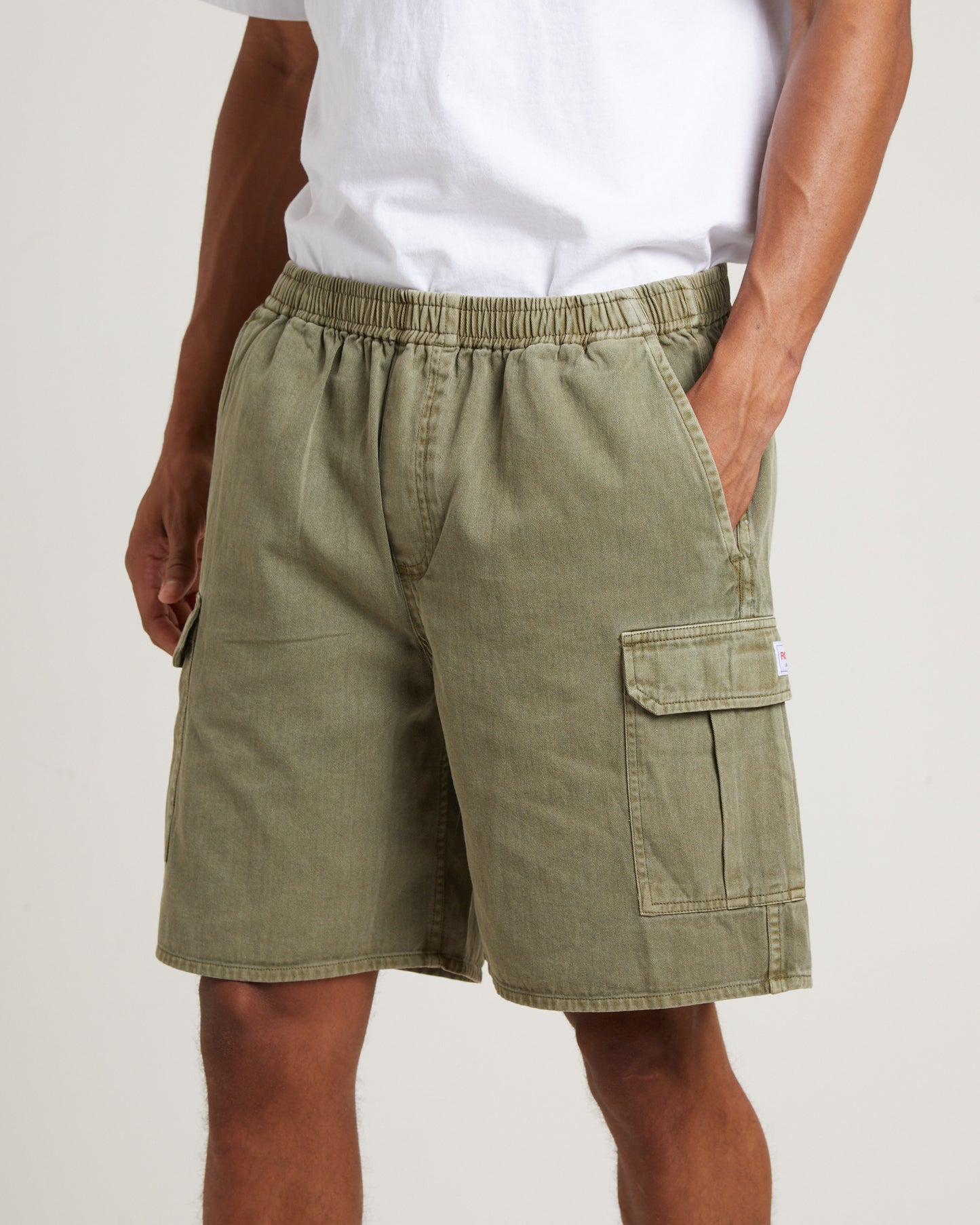 Tradie Cargo Shorts in Army