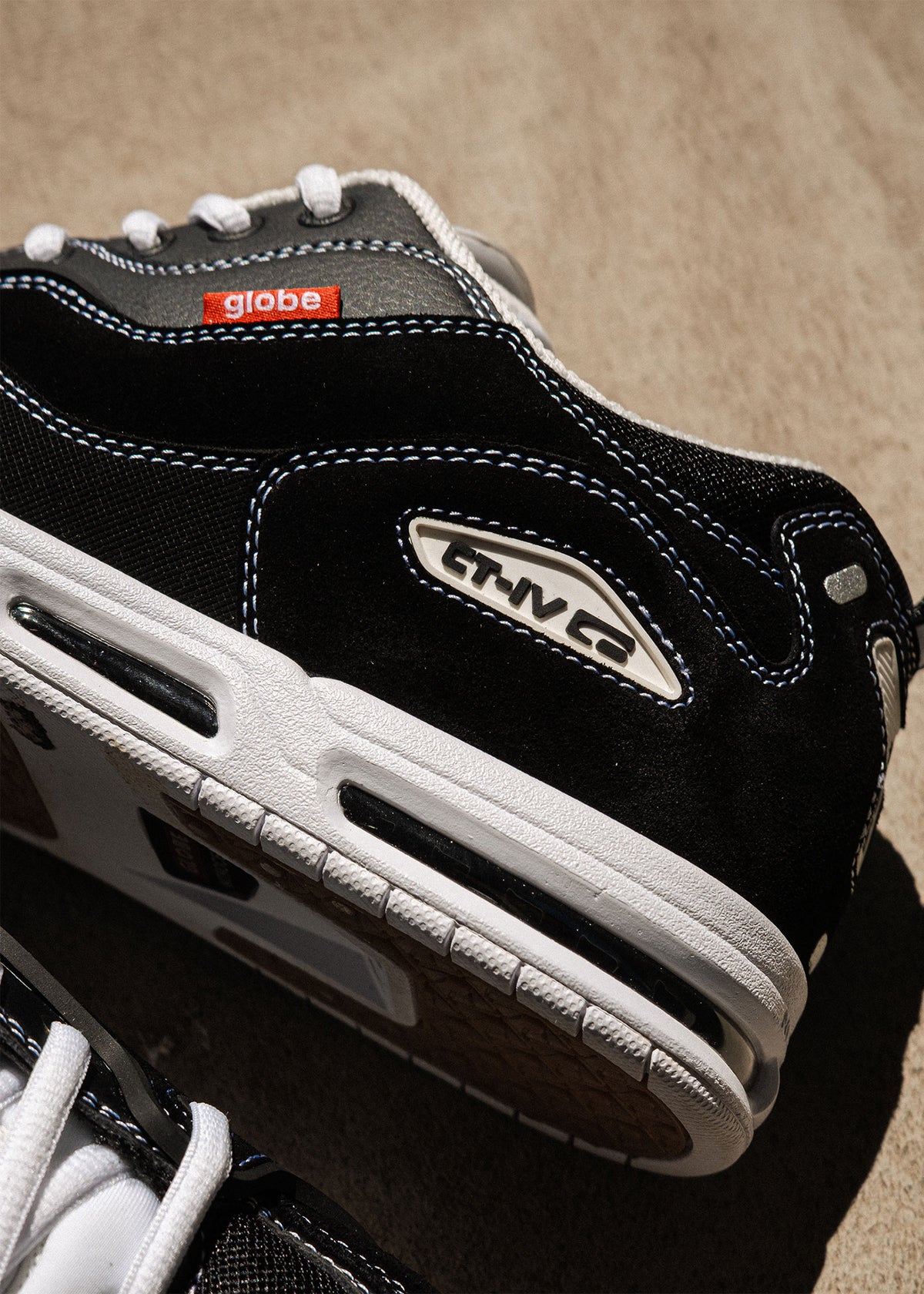 CT-4 Skate Shoes BLACK/WHITE
