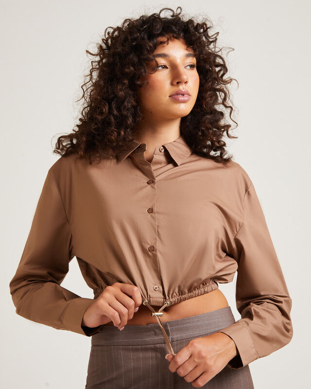 Lucy Drawstring Poplin Long Sleeve Shirt in Chocolate, hi-res image number null