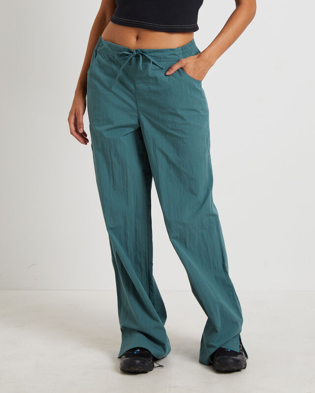 Port Aransas Pants in Lincoln Green, hi-res image number null