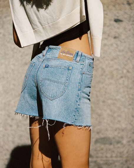 90s Mid Relaxed Denim Shorts in Blue Mood