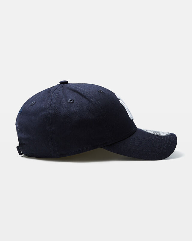 9forty New York Yankees Cap Navy, hi-res image number null