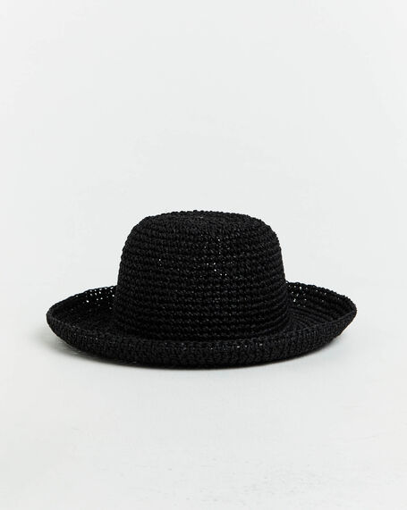 Vacay Straw Bucket Hat in Black
