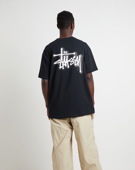 Solid Offset Graffiti Short Sleeve T-Shirt in Black