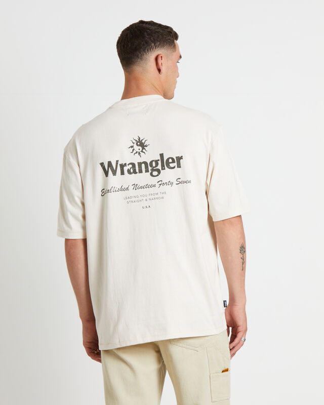 Sun Yung Slacker Short Sleeve T-Shirt in Ecru, hi-res image number null